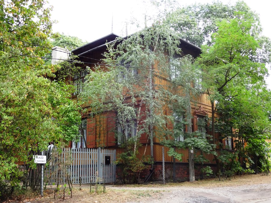 PL Otwock 10 Kruczkowskiego Street