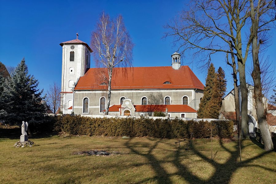 File:PL Henryków Lubanski church 1.jpg
