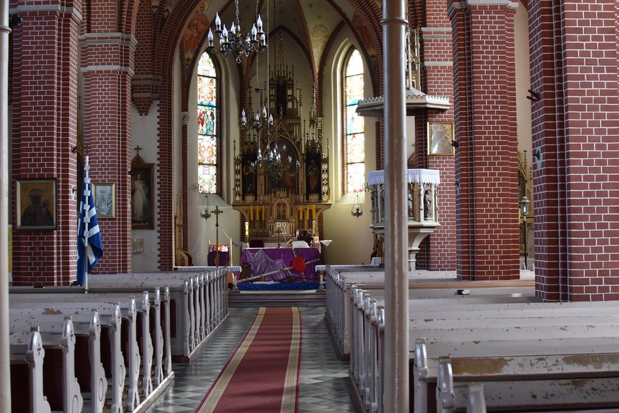 File:Grudynia Wielka kościół parafialny pw. Nawiedzenia NMP 1.jpg