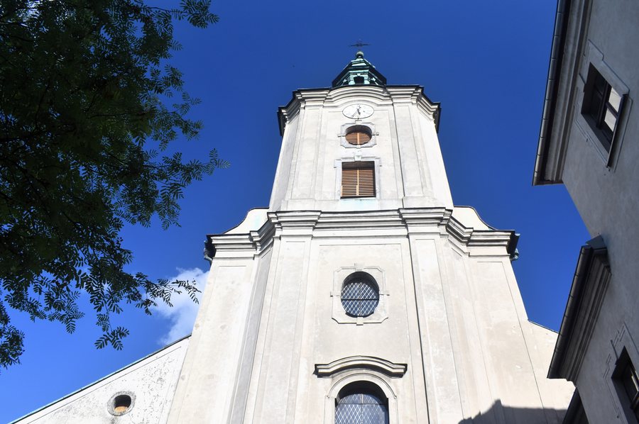 File:Kościół pocysterski.jpg