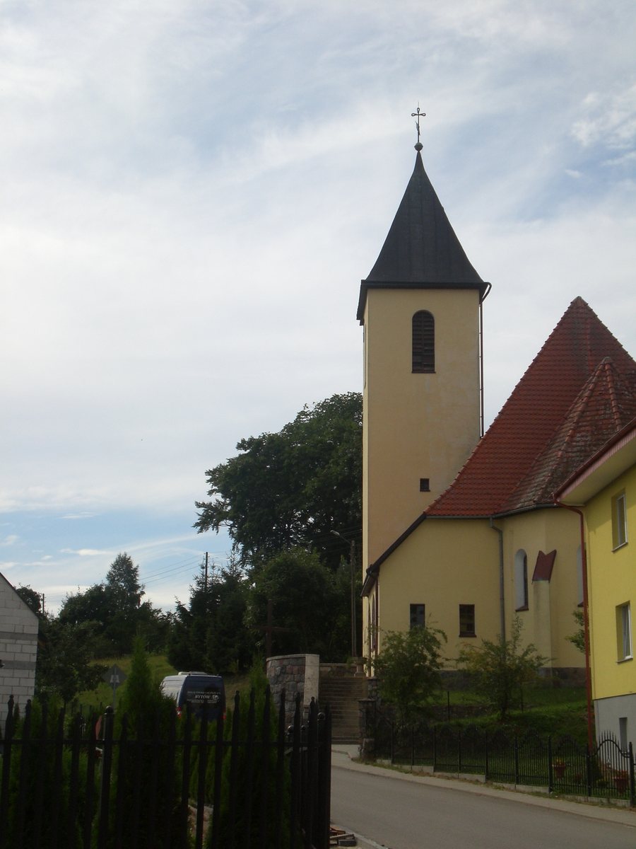 File:Trzebiatkowa, church (1).jpg