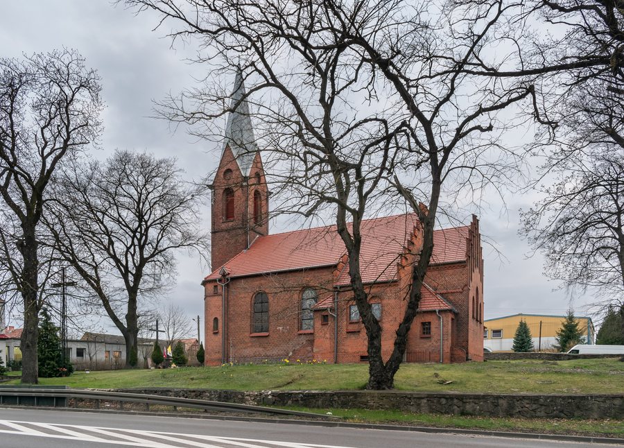 File:Our Lady Queen of Poland church in Boczow (7).jpg