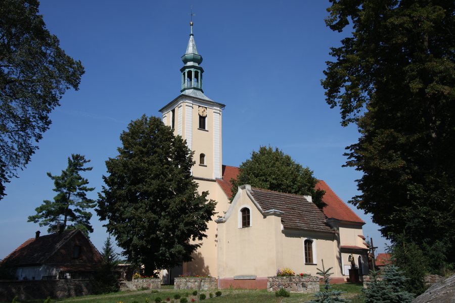 File:19737 Szczaniec kosciol.JPG