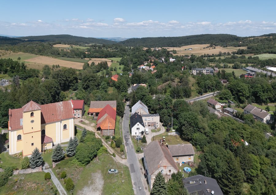 Church of the Assumption in Laski and panorama